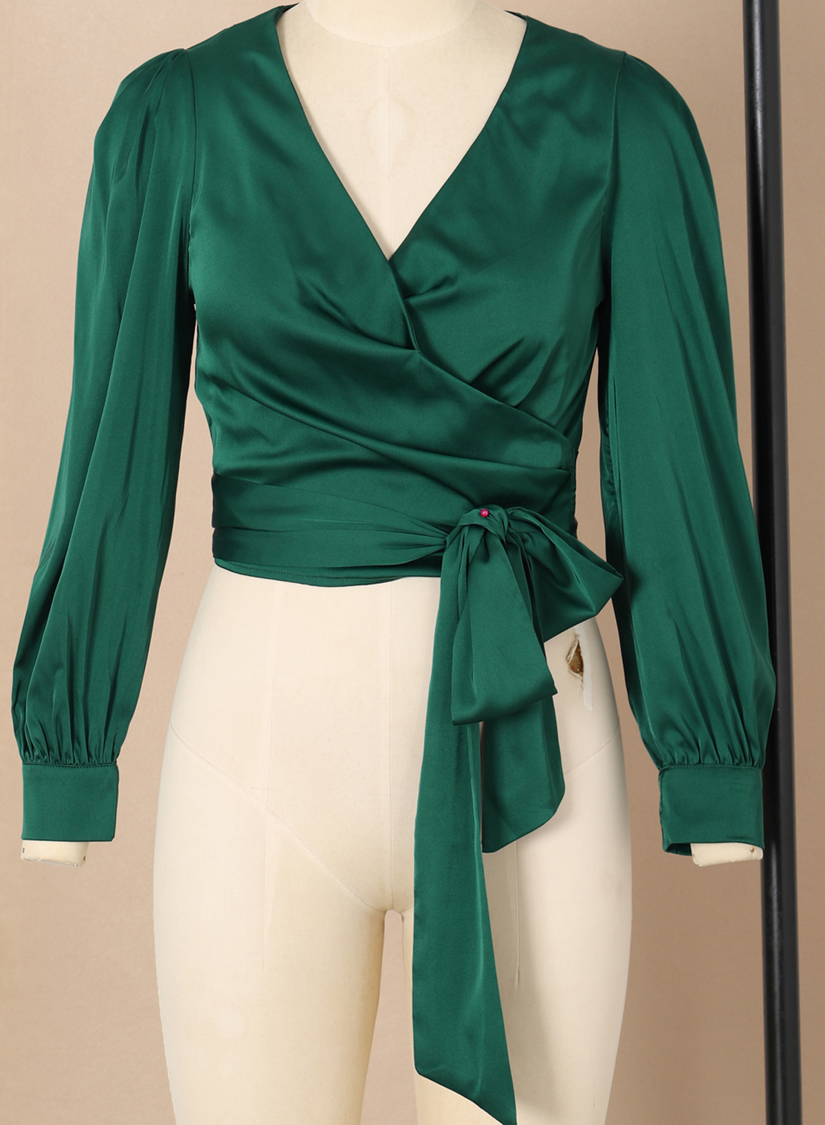 Women's Fashion Long Sleeve Short Pullover 1725772896485380096